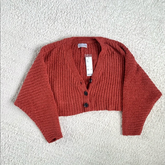 URBAN OUTFITTERS sweater - Picture 2 of 2